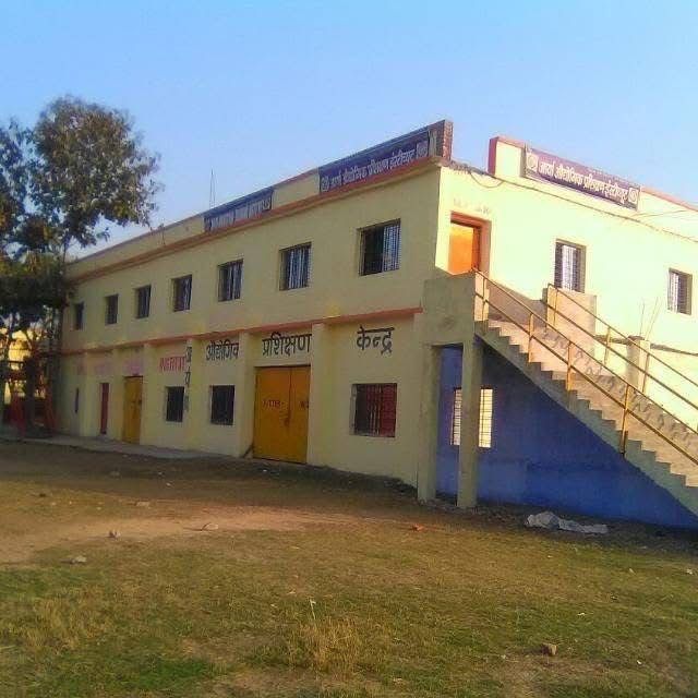 Arya ITI Building